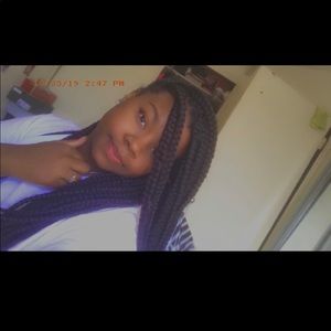 Meet your Posher, Takia